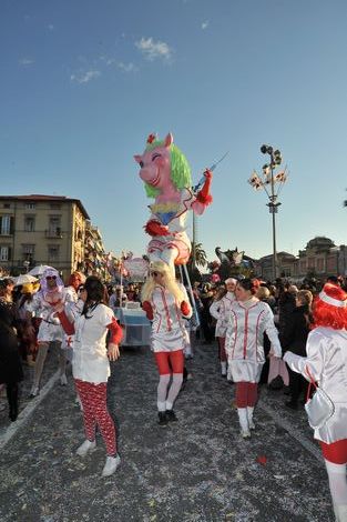 Ingrandisci la foto